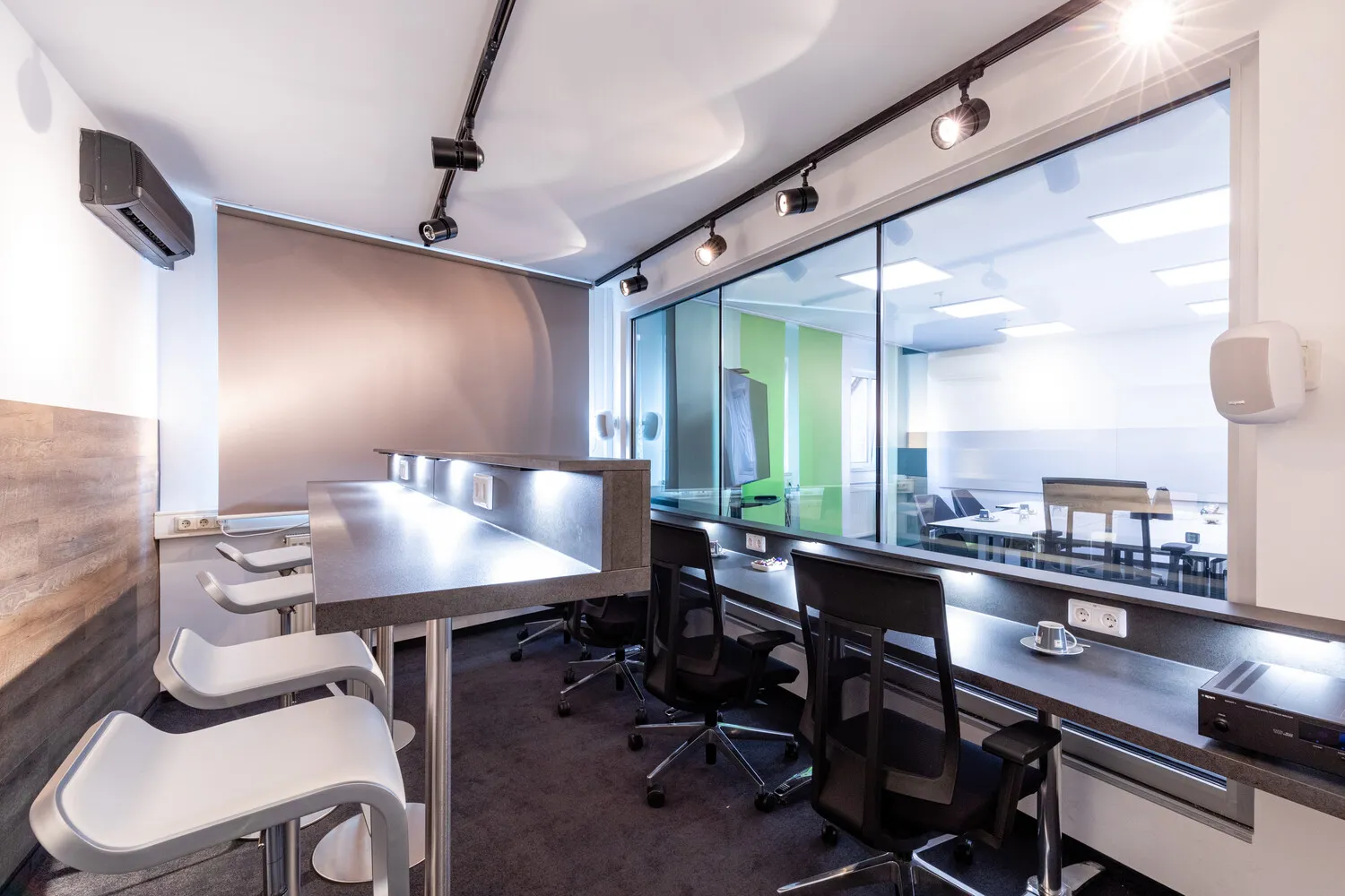 Test studio Frankfurt (Holzgraben) – view 4