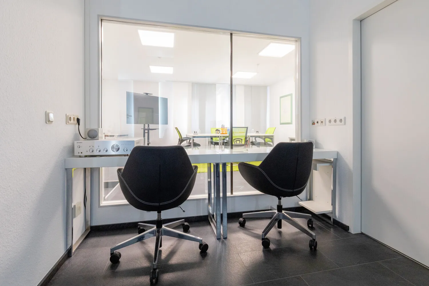 Test studio Frankfurt (Holzgraben) – view 7