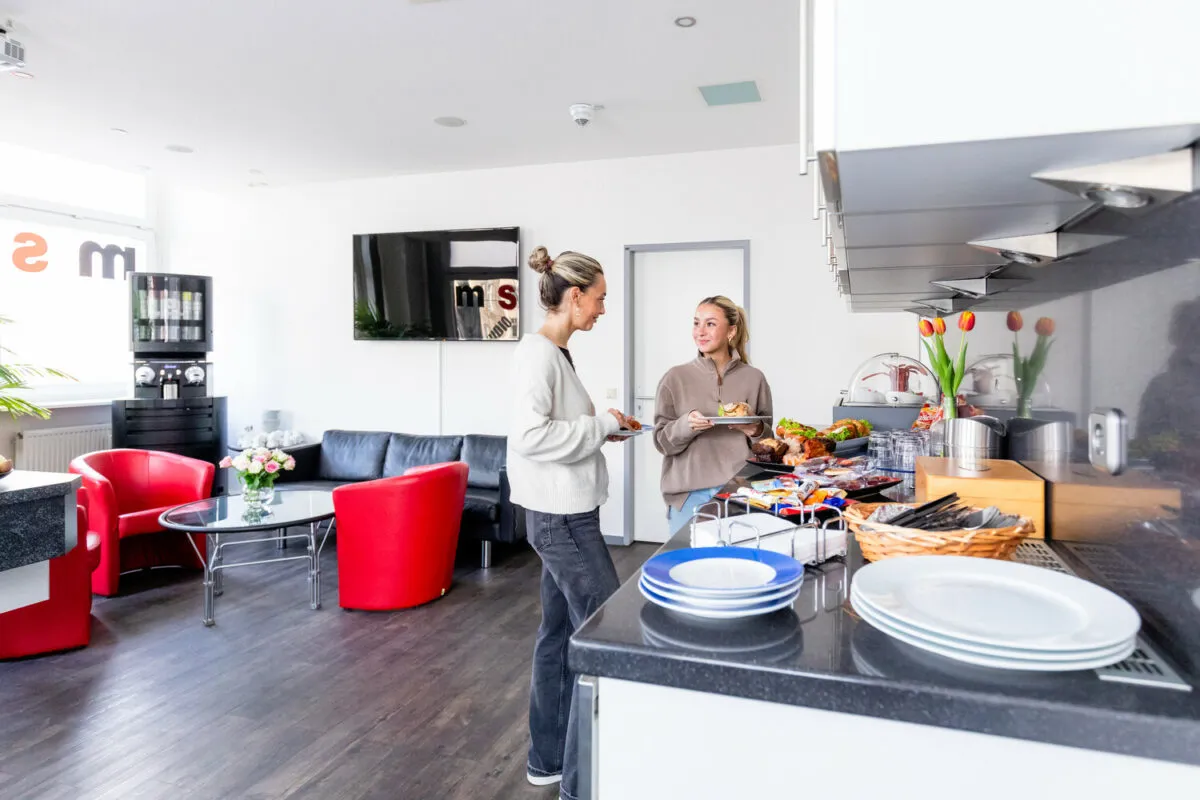 Test studio Hamburg (Mönckebergstraße) – customer lounge