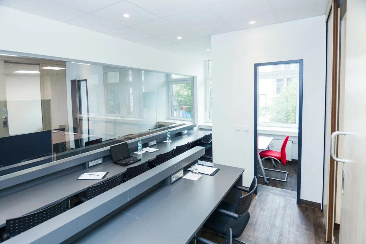 Test studio Hamburg (Mönckebergstraße) – tiered observation theatre