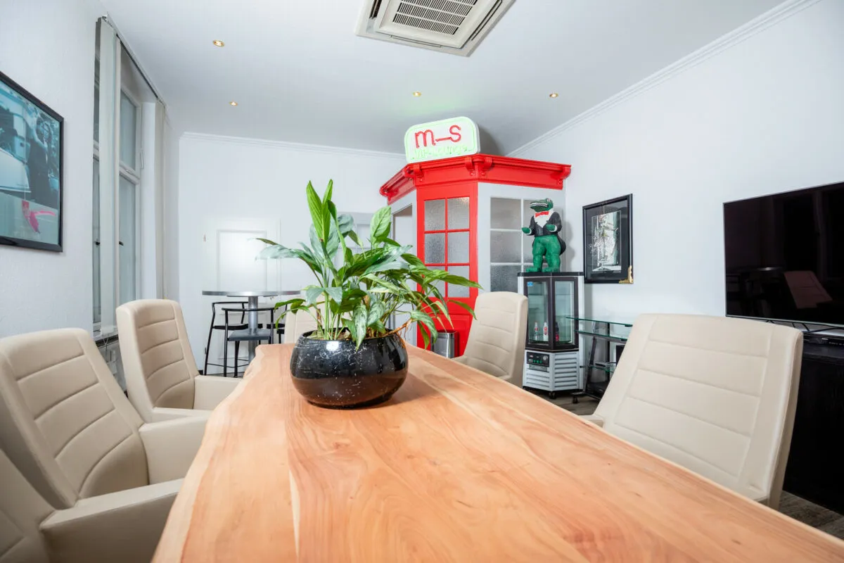 Test studio Nuremberg – customer lounge